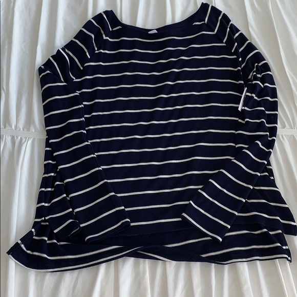 NWT! Old Navy Navy Striped Top - Picture 1 of 3